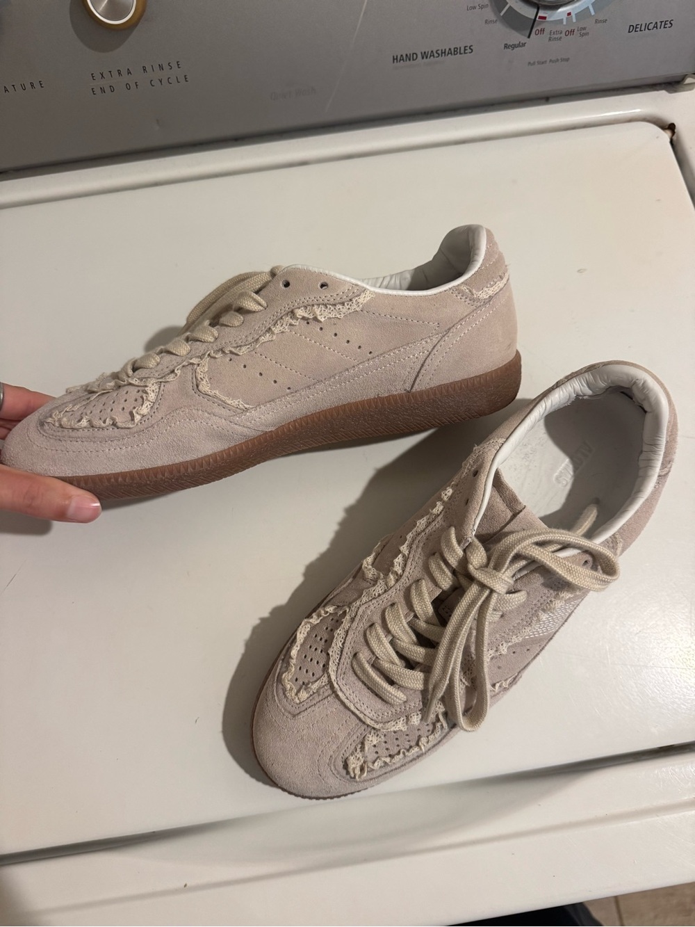 ALOHAS tb. 490 Leather Sneakers